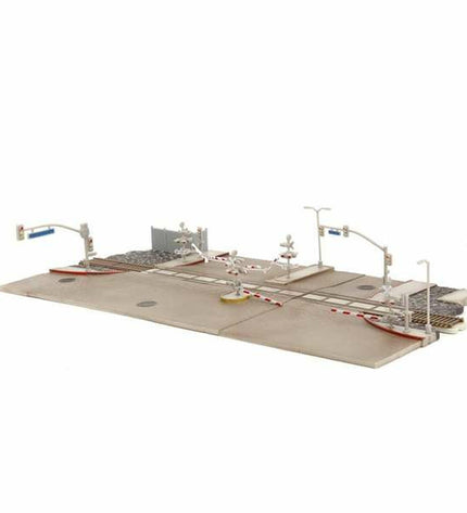 Smoby train met circuit speelgoed met kleurrijke trein en tracks, ideaal voor kinderen die van speelsets en voertuigen houden.