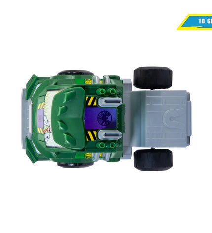 Smoby radiografisch bestuurbare vrachtwagen speelgoed voertuig with detailed design and realistic features for kids.