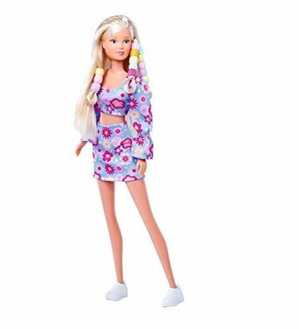 Simba Hair Beads action figure toy with colorful beads and accessories, designed for children to play and style.
