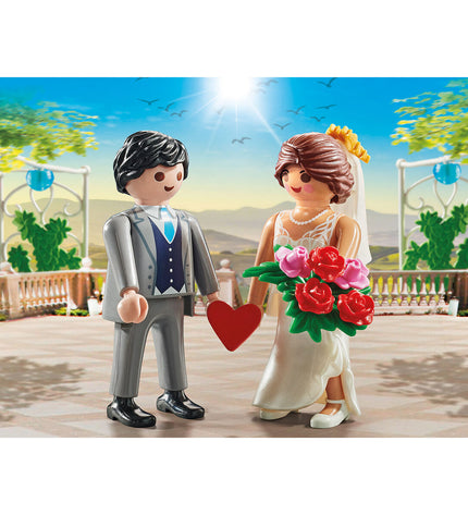 Playmobil wedding playset with 11 pieces including figures and accessories for imaginative role-playing.