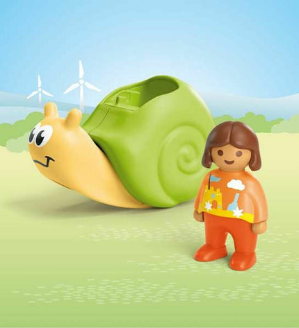 Playmobil playset with two toy components, measuring 10x15x8 cm, featuring colorful plastic figures and accessories.