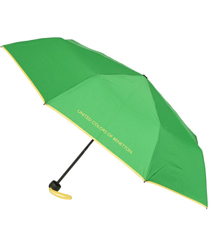 Green Benetton foldable umbrella with 94 cm diameter, designed for travel and easy to carry in luggage.