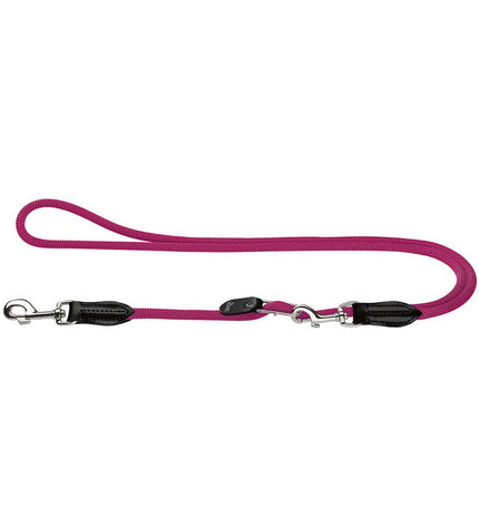 Hunter FREESTYLE dog leash in framboos color, 200 cm length, made for dogs, with a sturdy handle and metal clip.