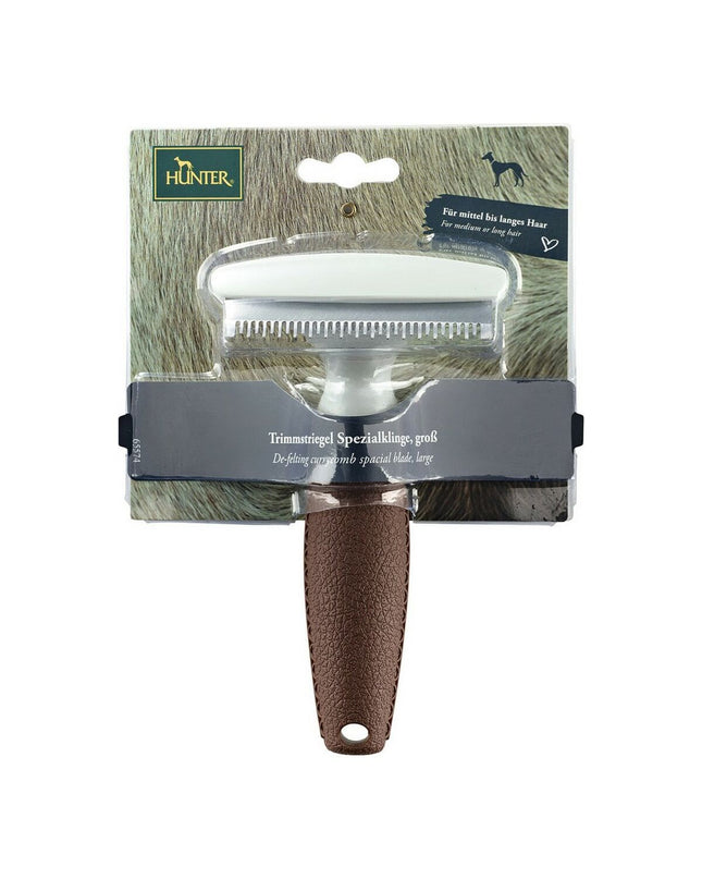 Hunter Dematteerkam for dogs, a grooming comb with fine and coarse teeth, ideal for detangling and smoothing dog coats.