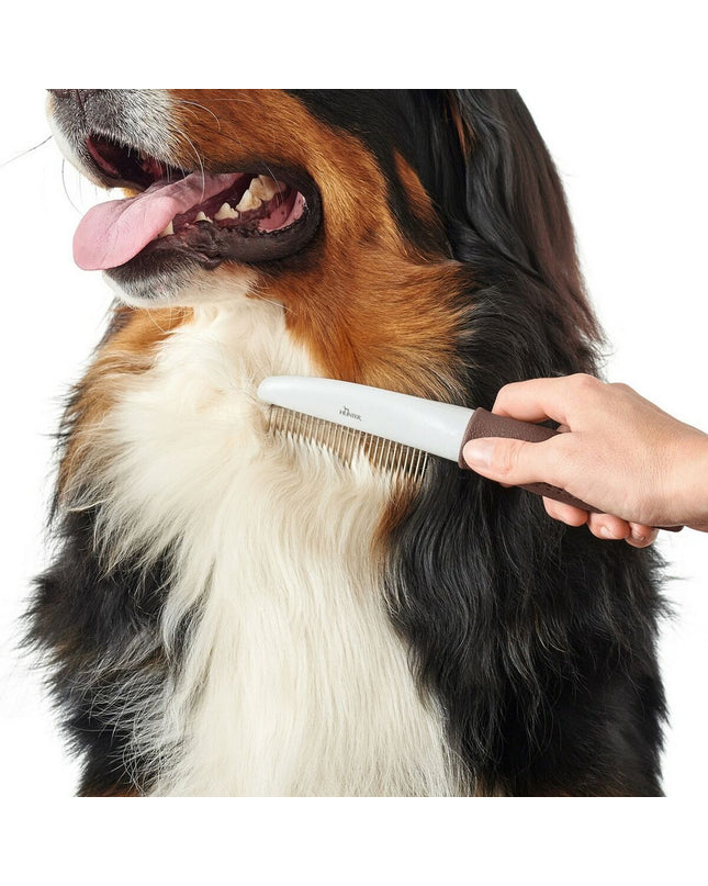 Hunter Bruin Plastic 12 Hark Draaiend hondenhaarstijl, durable plastic dog grooming tool with rotating feature.