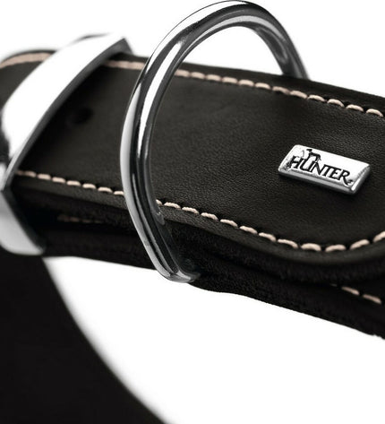 Black Hunter Aalborg dog collar for small to medium dogs, adjustable 20-24 cm, made of durable material.