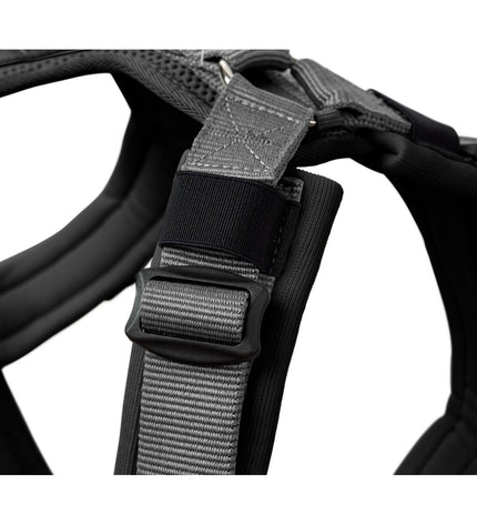 Hunter Maldon Up black dog harness for medium dogs, adjustable 46-82 cm, made of durable materials, designed for comfort.