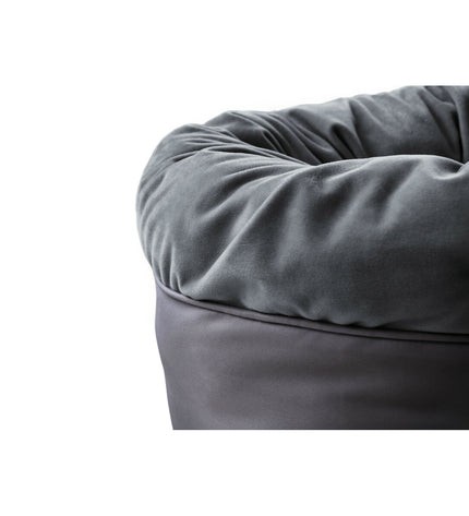Hunter Miranda grey dog bed, 50x50 cm, plush fabric with raised edges for comfort and support, ideal for small dogs.