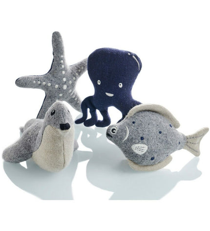 Dark blue polyester dog plush toy with star design, Hunter Skagen gray dog cuddly toy for pets.