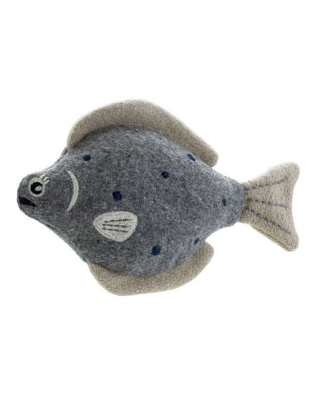 Hunter Skagen grijze hondenknuffel met polyester vis, zacht en geschikt voor honden, dierproducten van Hunter.