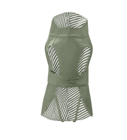 Hunter Milford green dog jacket for small dogs, showing the 30 cm size with a snug fit and durable material.