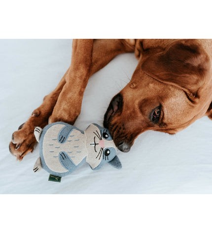 Hunter blauw hondenspeelgoed knuffel voor honden, gemaakt van 100% gerecycled materiaal, geschikt voor kauwen en spelen.