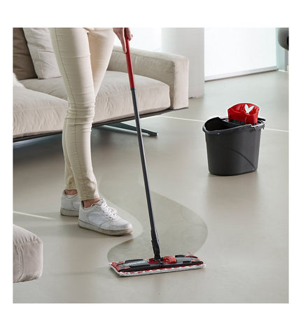 Vileda Ultramax Microfiber wringable mop with dual-compartment bucket for efficient home cleaning and floor mopping.