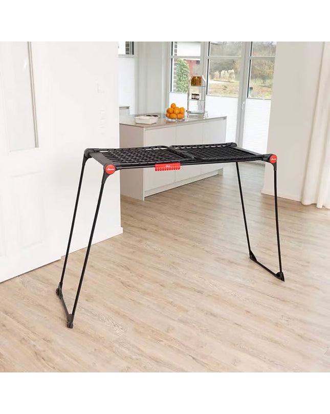 Vileda Infinity Flex Ultimate black steel clothes drying rack, 304 x 56 x 128 cm, with 30m drying space and extendable design.