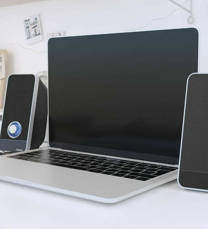Hama PC-luidsprekers in zwart with 6W and 4W output, compact electronic audio and hi-fi equipment for computer sound.
