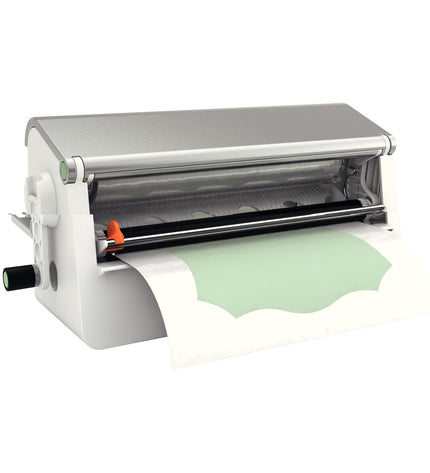 Xyron Lamineerapparaat for office use, compact electronic laminator with easy-to-use controls and clear lamination area.