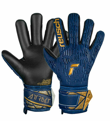 Reusch Attrakt Freegel blue goalkeeper gloves for adults, designed for football and outdoor sports.