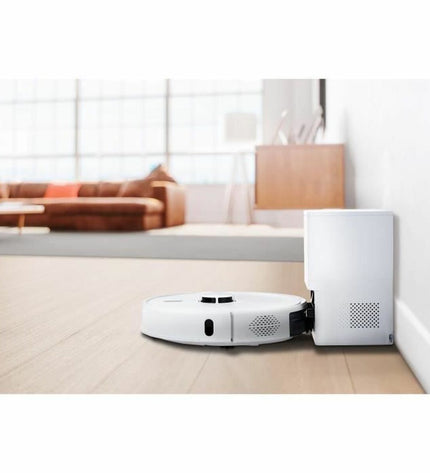 Medion X41 SW+ robot stofzuiger die snel over vloeren rijdt met schoonmaakborstels en sensor voor efficiënt stofzuigen.