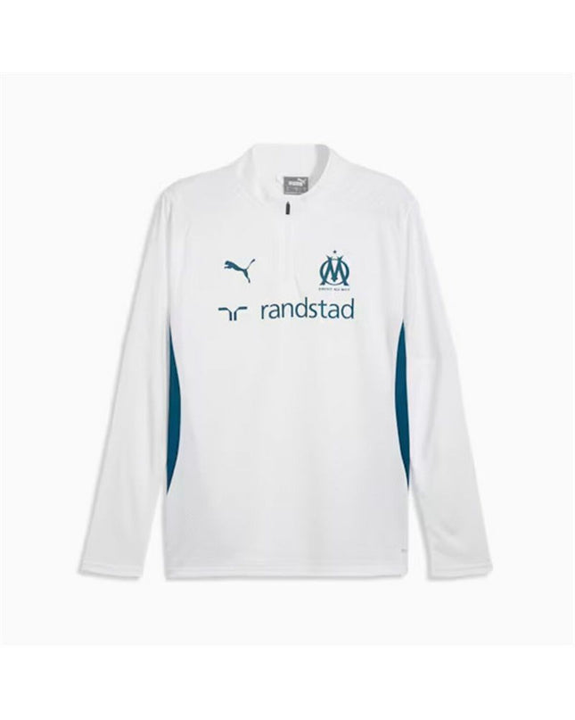 Puma adult training sweatshirt for sport and outdoor activities, ideal for soccer, shown in a casual fit.