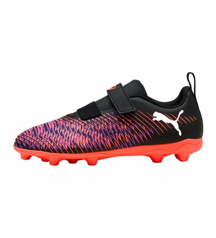 Puma Future 8 Play V adult football shoes, sport outdoor footwear with sleek design and soccer-specific grip.