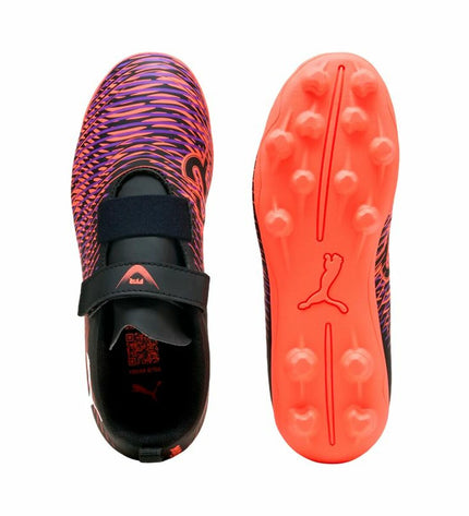 Adult Puma Future 8 Play V soccer cleats for sport and outdoor football, shown front view with black and white design