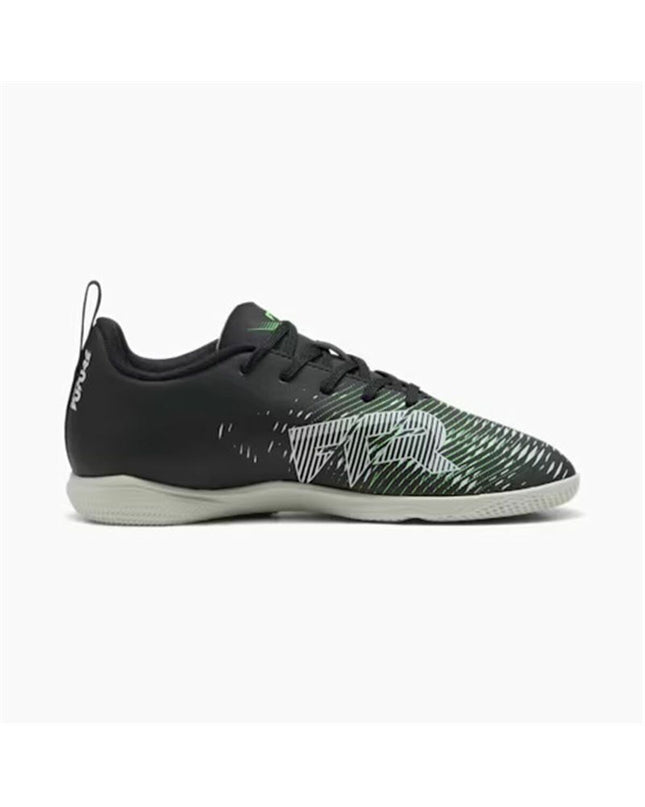 Adult Puma Future 8 Play It soccer cleats for outdoor football, featuring sleek design and durable outsole for optimal performance.