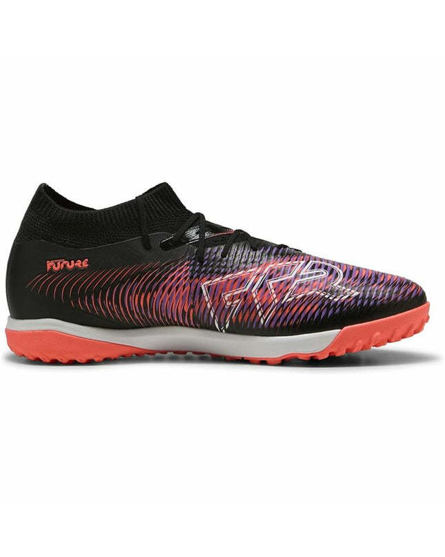 Puma Future 8 Match TT adult football shoes with black and white design, suitable for outdoor soccer matches.