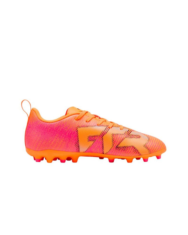 Puma Future 8 Play Mg Heat Fire football shoes for kids, sport outdoor footwear with vibrant heat fire design and synthetic upper.