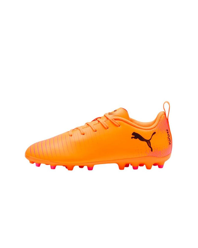 Puma Future 8 Play MG Heat Fire football sports shoes for kids, black with red accents, designed for outdoor soccer playing.