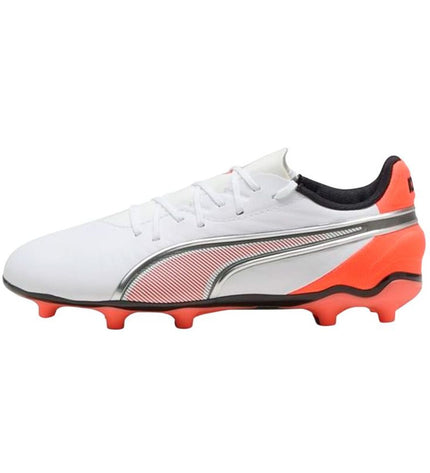 Puma King Match FG/AG football boots with leather upper and rubber outsole, designed for outdoor and indoor soccer play.