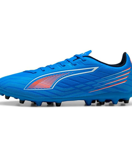 Puma Ultra 6 Play Mg adult soccer cleats in black and red with textured outsole for outdoor football play.