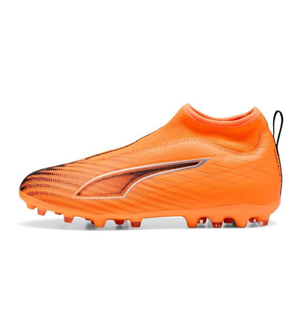 Puma Ultra 6 Match+ adult soccer cleats for outdoor football, featuring lightweight design and performance-enhancing studs.