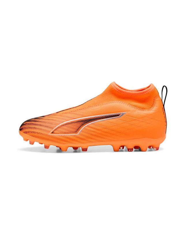 Puma Ultra 6 Match+ adult soccer cleats for outdoor football, featuring lightweight design and performance-enhancing studs.