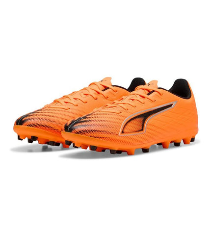 Adult Puma Ultra 6 Play MG football boots for outdoor soccer, featuring a sleek design and textured sole for better grip.
