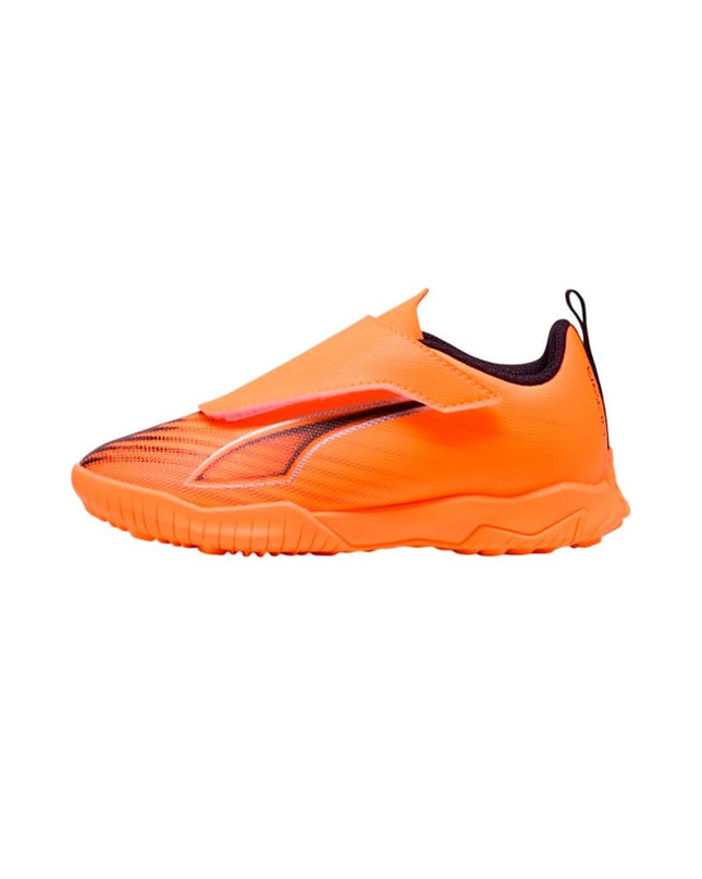 Puma Ultra 6 Play V Tt Heat Fire soccer cleats for boys, outdoor sport shoes with fiery orange and black design, Puma branding visible.
