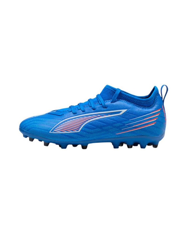 Puma Ultra 6 Match MG soccer cleats for children, black and red sport shoes with firm ground studs, designed for outdoor football.