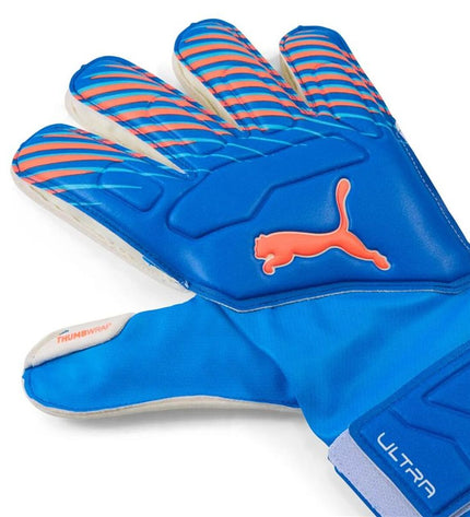 Puma Ultra Match Pro goalkeeper gloves in blue for adults, designed for soccer and outdoor sports.