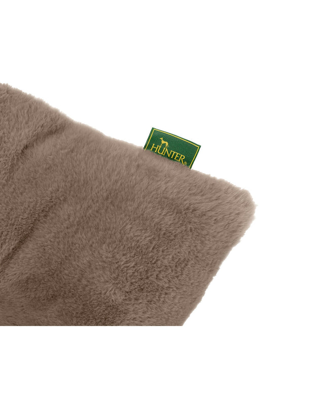 Hunter Rockford dog bed in brown, 80x60 cm, with plush fabric and raised edges for comfort and support.