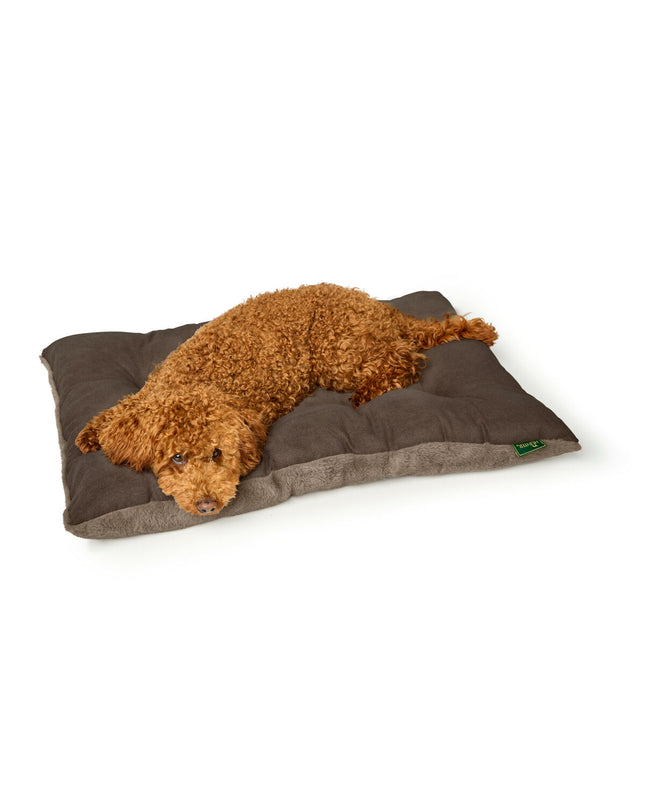 Hunter Rockford dog bed in brown, 100x70 cm, featuring soft fabric and a sturdy frame for comfortable pet rest.