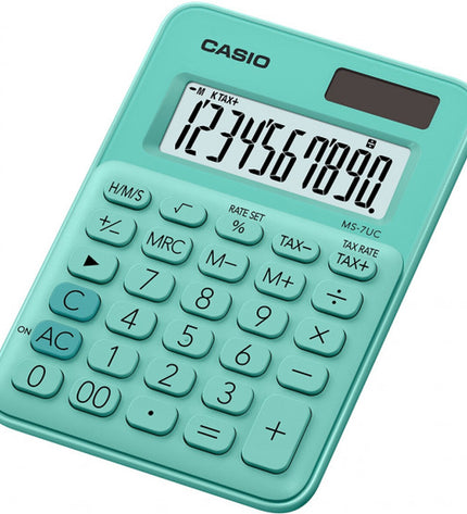Groene Casio MS-7UC-GN rekenmachine met plastic behuizing, geschikt voor kantoorartikelen en schrijfwaren.