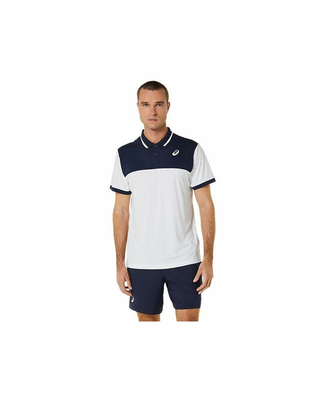 Asics men's short-sleeve tennis polo shirt in white, sport and outdoor tennis apparel, displayed on a hanger.