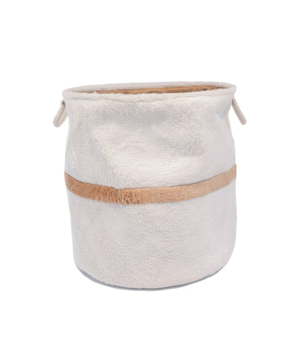 Boaz, cream white