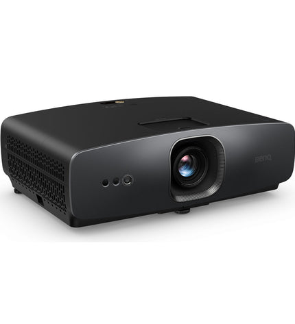 BenQ projector displaying a Full HD image with 3840x2160 resolution, suitable for home theater and electronic entertainment.