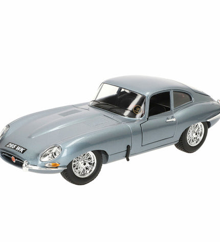 Bburago 1:18 scale Jaguar "E" Coupe toy car model from 1961, detailed miniature vehicle with realistic design.