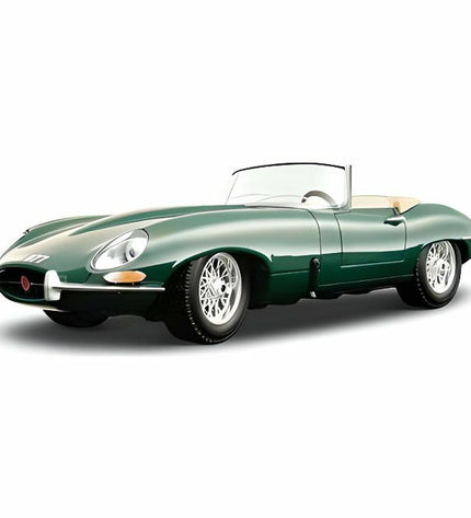 Bburago 1:18 scale Jaguar GT-Jaguar "E" Cabrio 1961 toy car model, detailed miniature vehicle on display.