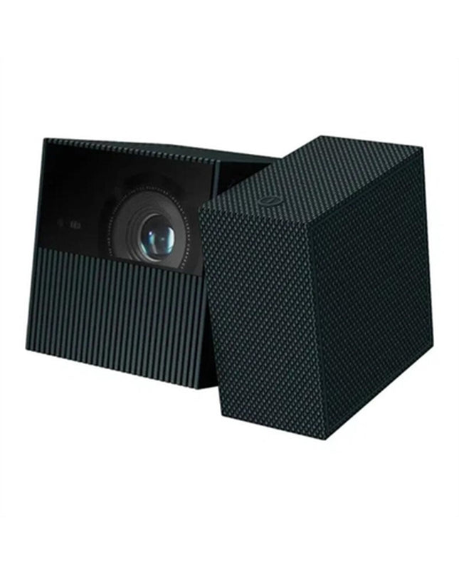 TCL Projector P30D8F-2AOFEU11 displaying a bright FHD 1920x1080 image, 800 lumens, for home cinema and entertainment.