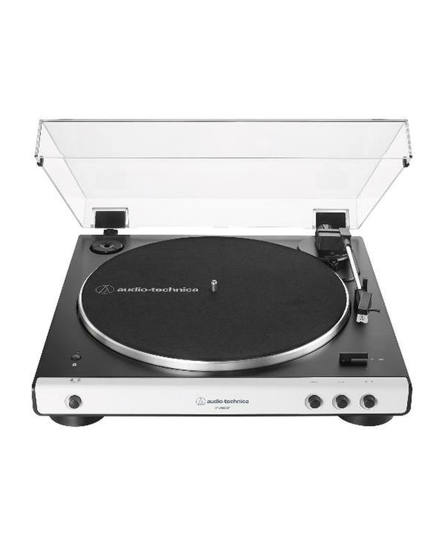 Audio-Technica Iberia AT-LP60XBTWH turntable with white finish, featuring tonearm, platter, and control buttons for high-quality audio playback.