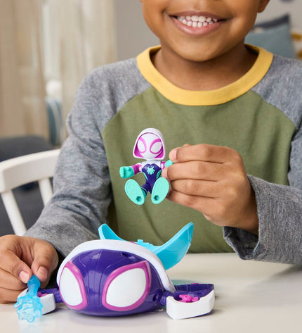 Hasbro actiefiguren toy set featuring detailed superhero figures with vibrant costumes and accessories for imaginative play.
