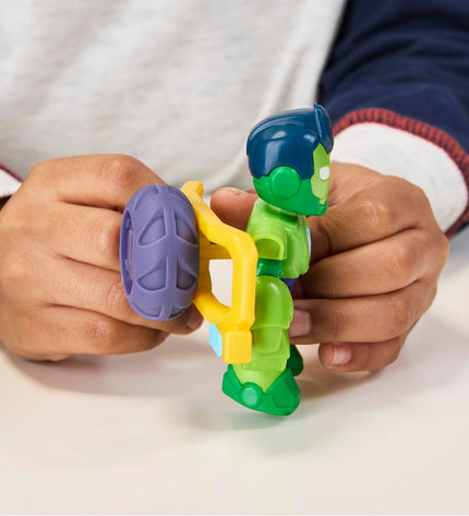 Hasbro action figure from the Speelgoed en games collection, detailed toy doll with vibrant colors and accessories.