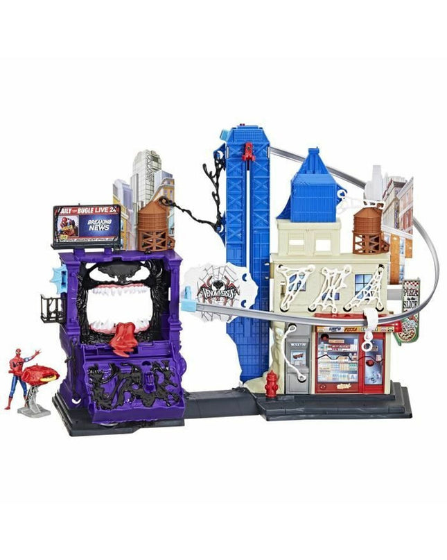 Hasbro action figure from the Speelgoed en games collection, detailed poseable toy for kids and collectors.